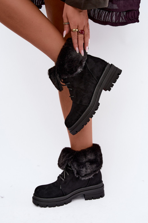 Botins quentes com atacadores e pelo dentro na cor preta Heloise