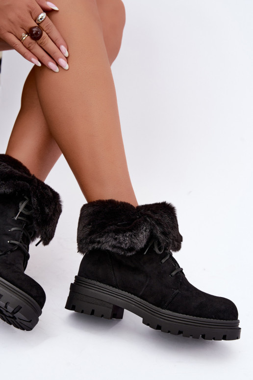 Botins quentes com atacadores e pelo dentro na cor preta Heloise