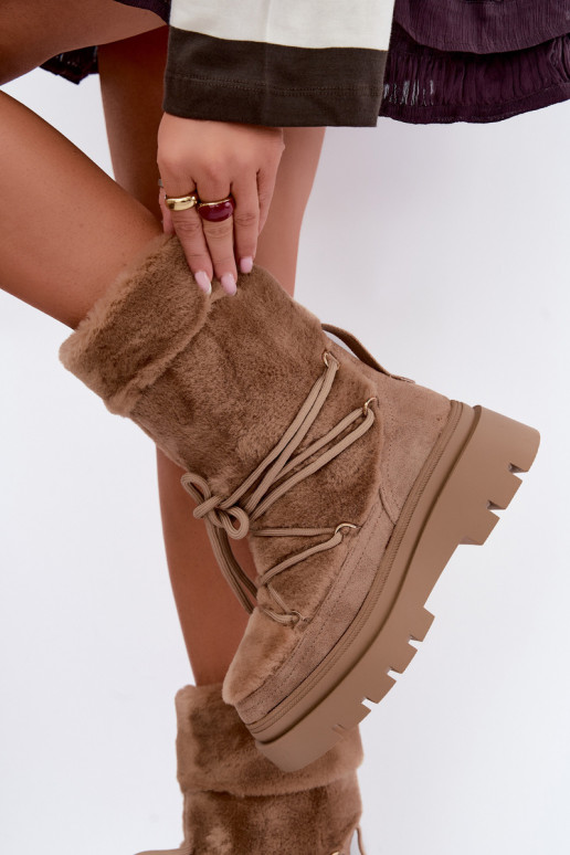 Botas de neve com pelo e plataforma na cor areia Illyria