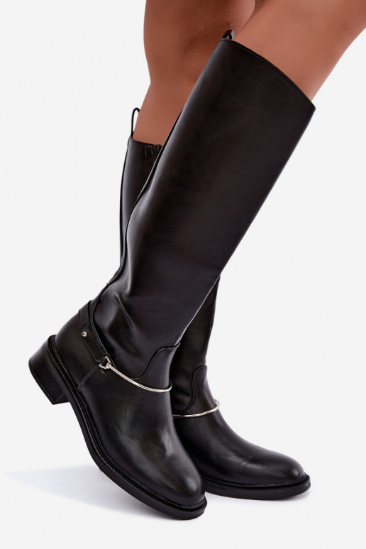 Botas altas com saltos largos e fitas decorativas na cor preta INillene