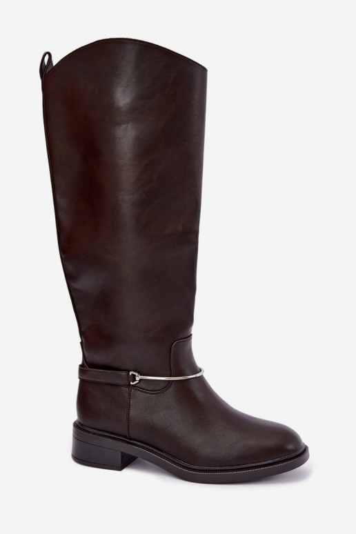 Botas altas com saltos largos e fitas decorativas na cor chocolate INillene