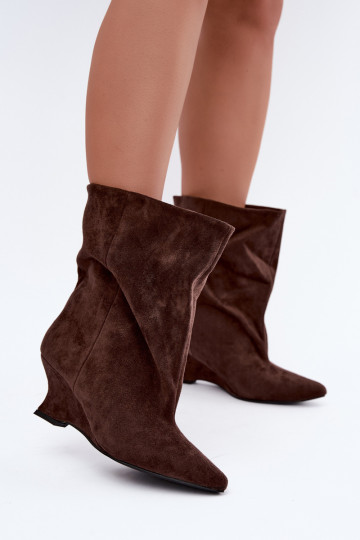 Botins slip-on com plataforma na cor chocolate Coralise