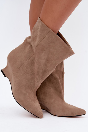Botins slip-on com plataforma na cor areia Coralise