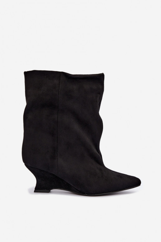 Botins slip-on com plataforma na cor preta Coralise