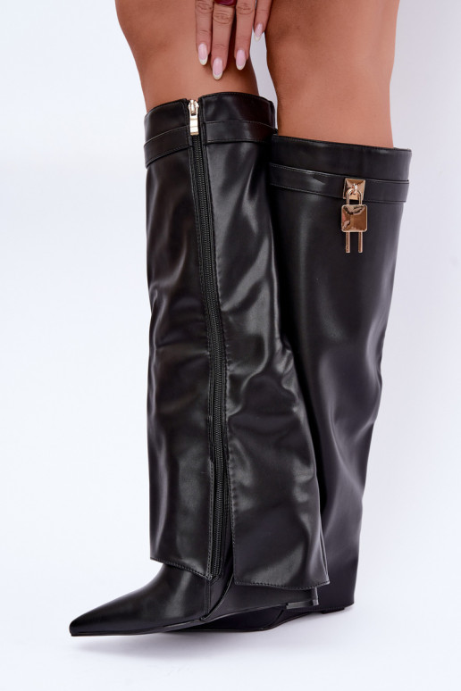 Botas altas Mirettea com plataforma e tiras decorativas em preto