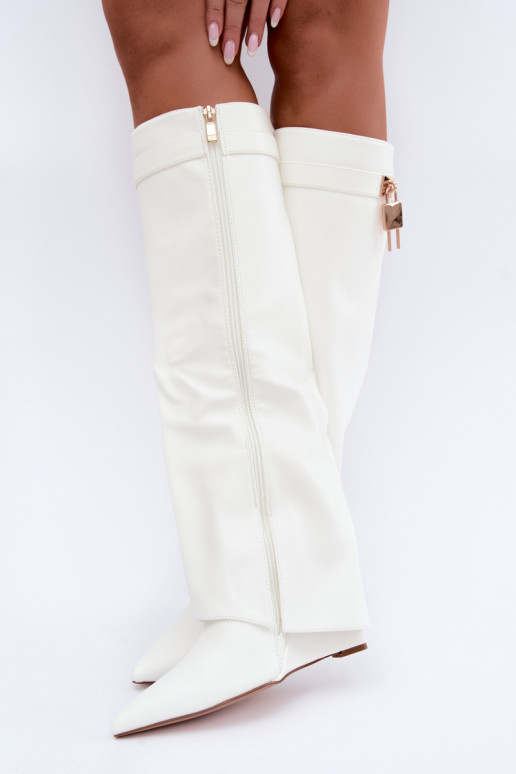 Botas altas Mirettea com plataforma e tiras decorativas em branco