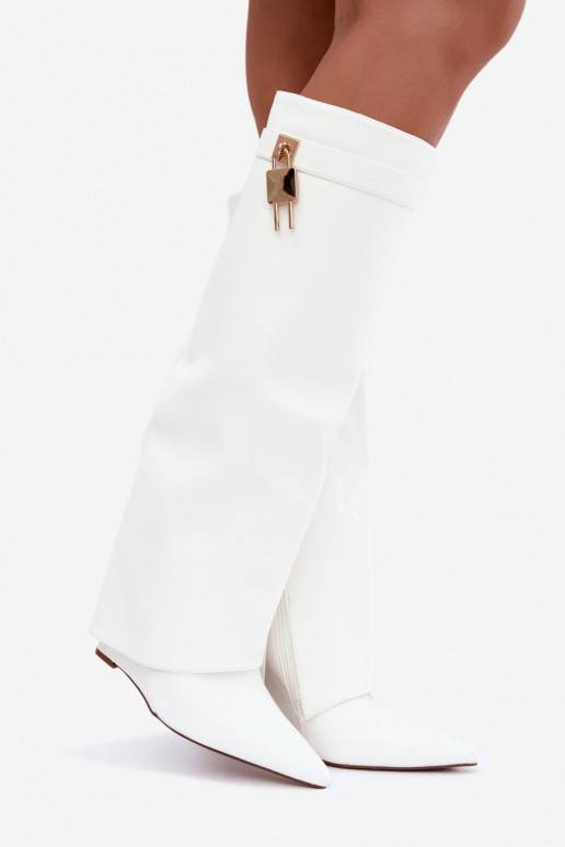 Botas altas Mirettea com plataforma e tiras decorativas em branco
