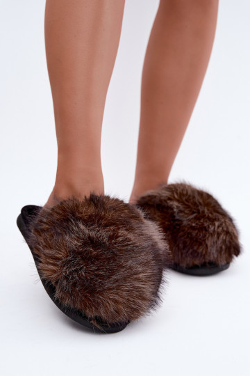 Chinelos femininos Bellisane com pelo castanho escuro 2