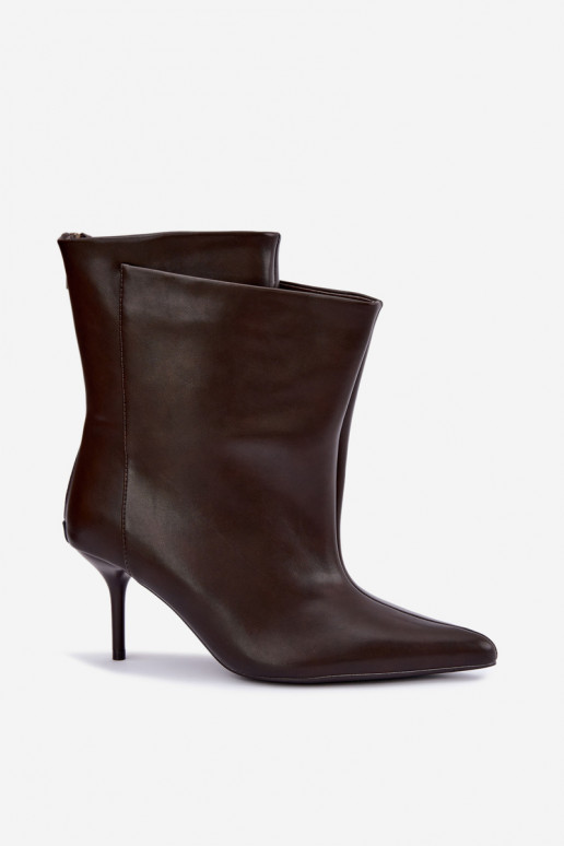 Botins isolados Damarielle com saltos finos em castanho
