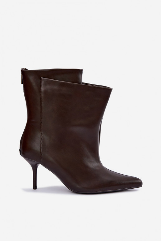 Botins isolados Damarielle com saltos finos em castanho