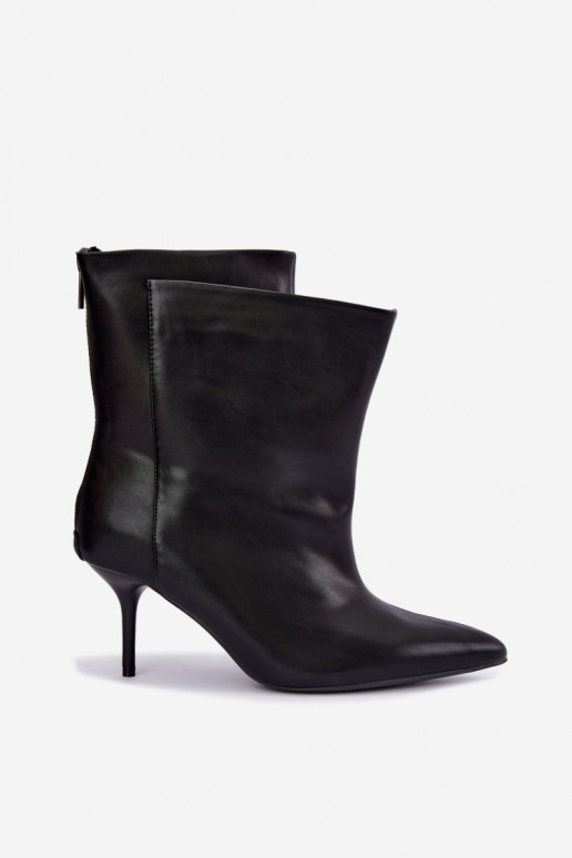 Botins isolados Damarielle com saltos finos em preto