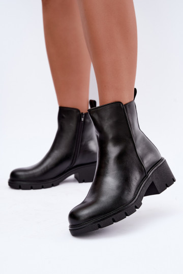Botins isolados Klocke pretos Iserine 2