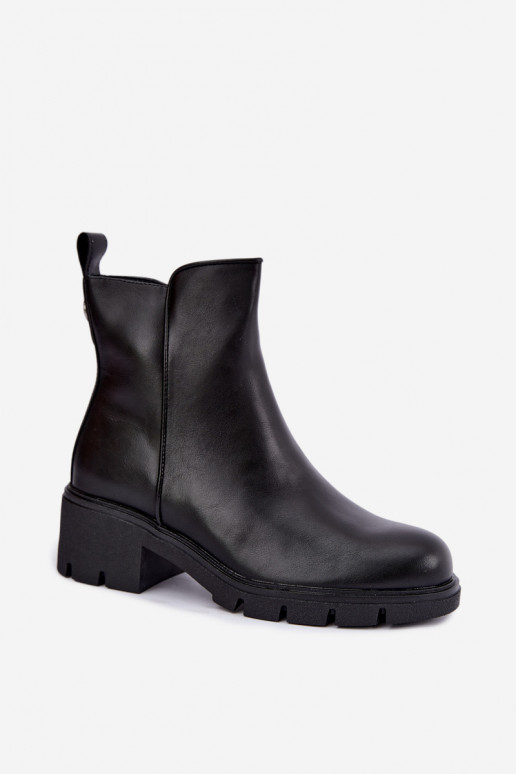 Botins isolados Klocke pretos Iserine