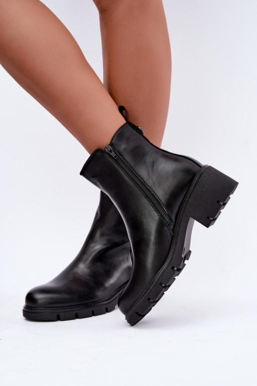 Botins isolados Klocke pretos Iserine