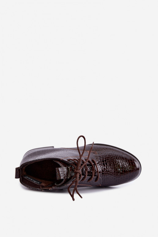 Botins isolados com efeito verniz e relevo Vinceza 58659 chocolate