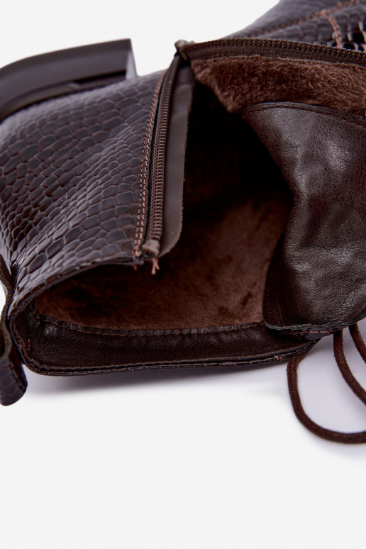 Botins isolados com efeito verniz e relevo Vinceza 58659 chocolate