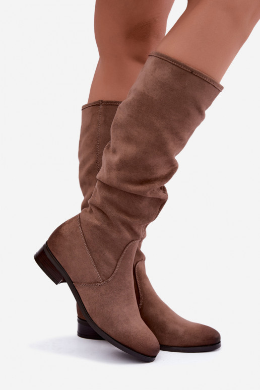 Botas isoladas enrugadas acima do joelho com salto largo cor de areia Vinceza 58669