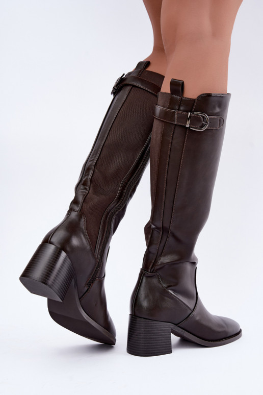 botas longas forradas com salto e fivelas na cor chocolate Lestine