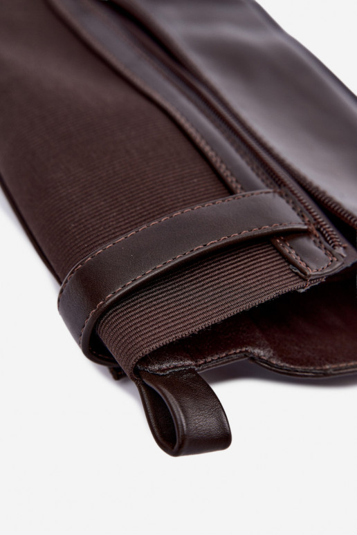 botas longas forradas com salto e fivelas na cor chocolate Lestine