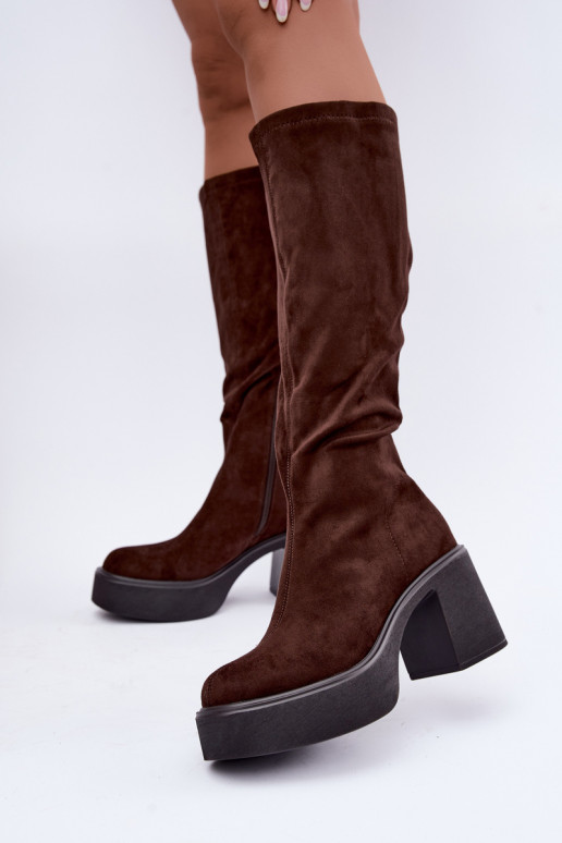 botas longas femininas com plataforma na cor chocolate Nesalie