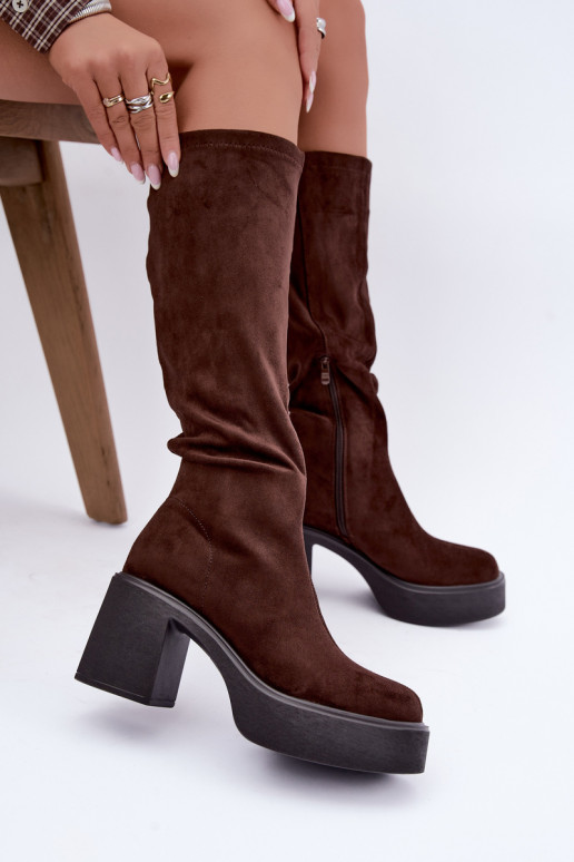 botas longas femininas com plataforma na cor chocolate Nesalie