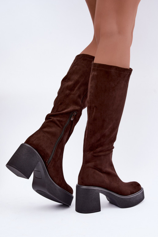 botas longas femininas com plataforma na cor chocolate Nesalie