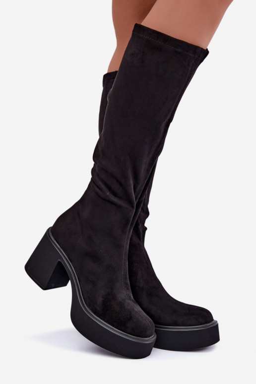 botas longas femininas com plataforma na cor preta Nesalie