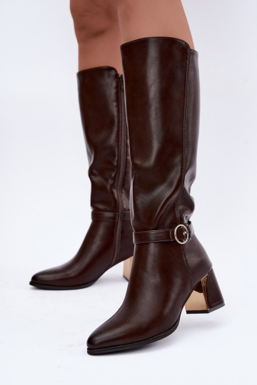 botas longas forradas com salto e saltos decorados na cor chocolate Senvia