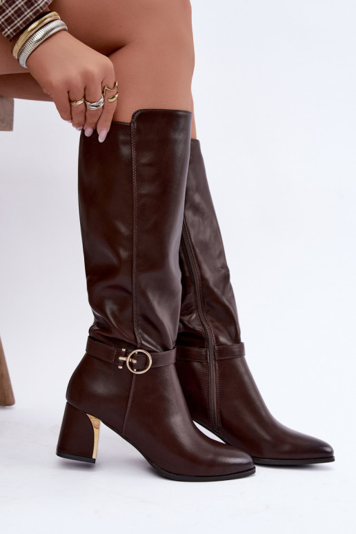 botas longas forradas com salto e saltos decorados na cor chocolate Senvia