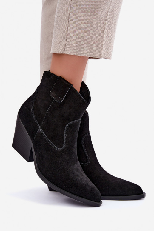 botas de camurça forradas de estilo cowboy com salto na cor preta Tirabelle