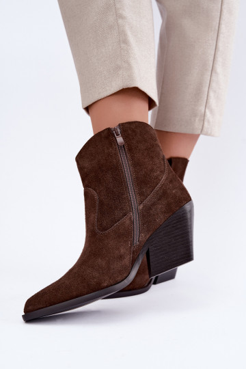 botas de camurça forradas de estilo cowboy com salto na cor marrom Tirabelle 2