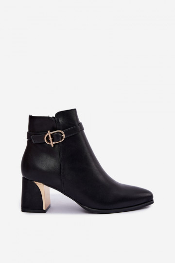 Botins femininos com tiras decorativas e fivelas na cor preta Kordelia 2