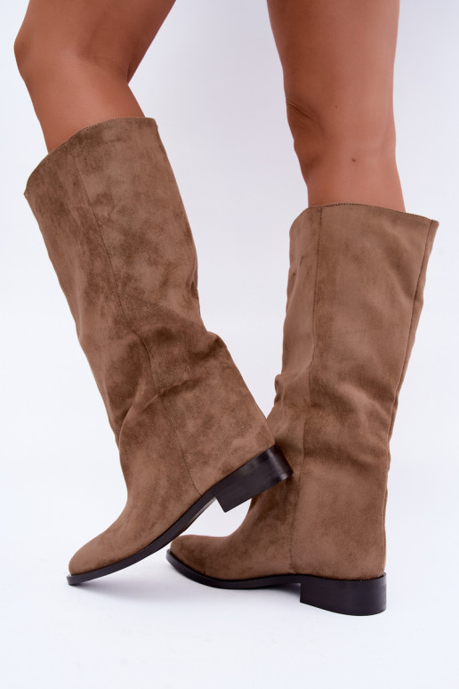 Botas altas slip-on com saltos largos na cor areia Cadorine
