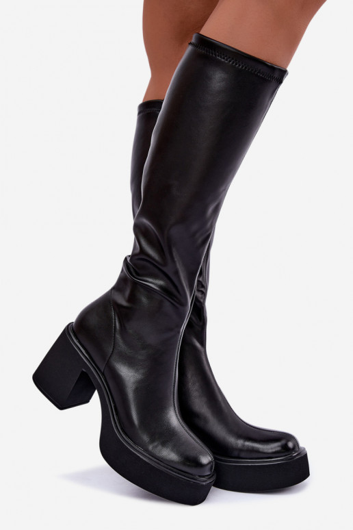 Botas altas femininas com plataforma e saltos em couro sintético preto Nesalie