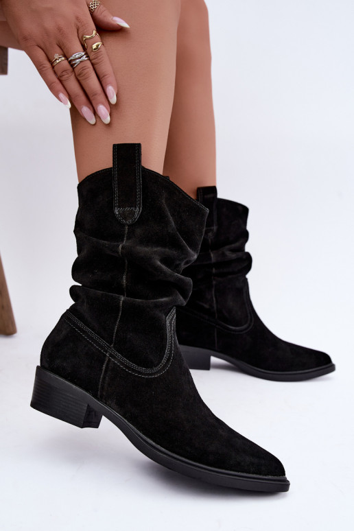 Botins de estilo cowboy pretos em camurça sintética isolados Sergio Leone BT-16