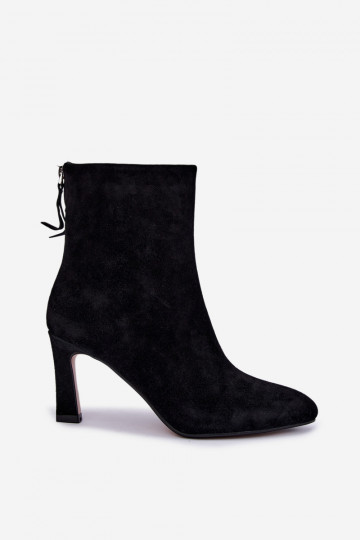 Botas de camurça pretas isoladas com saltos Vinceza 67024 2
