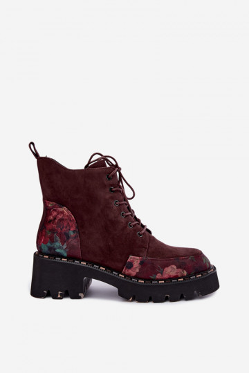 Botas de camurça bordeaux isoladas com atacadores e motivos florais Artiker 59C0248 2