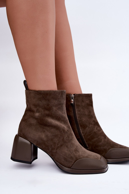 Botas de camurça chaki isoladas com saltos Artiker 59C1297