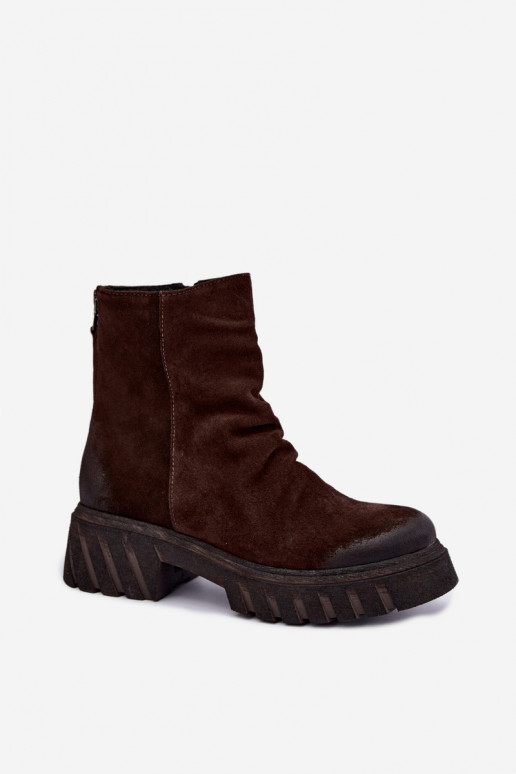 Botas de camurça marrons isoladas com babados Zazoo 60590