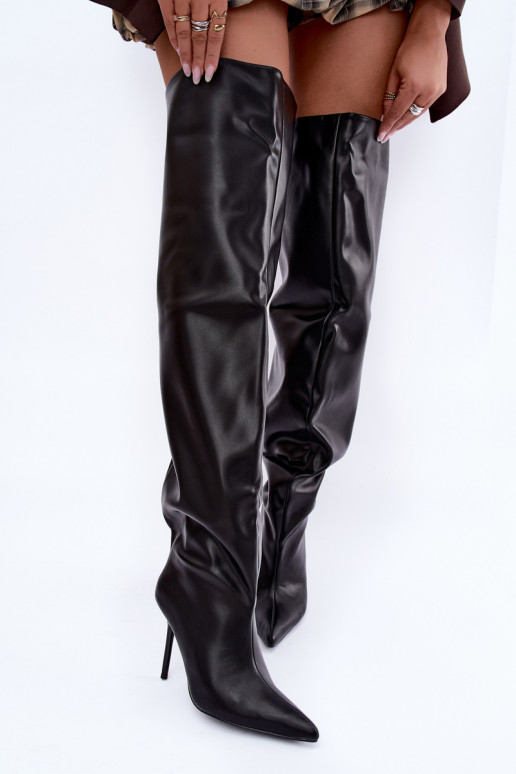 botas altas femininas com saltos finos acima do joelho na cor preta Aderelle