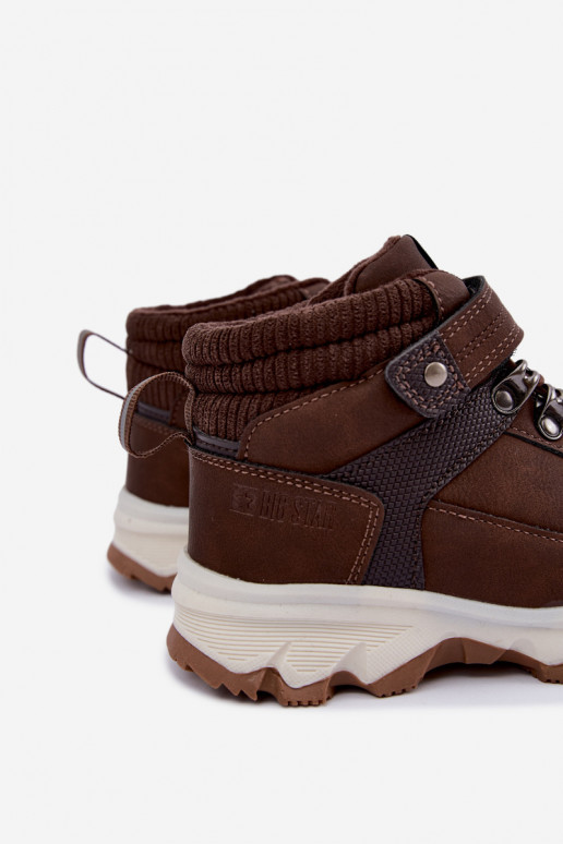 Botas marrons escuras isoladas para crianças com Velcro Big Star UU374006