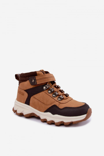 Botas marrons isoladas para crianças com Velcro Big Star UU374005