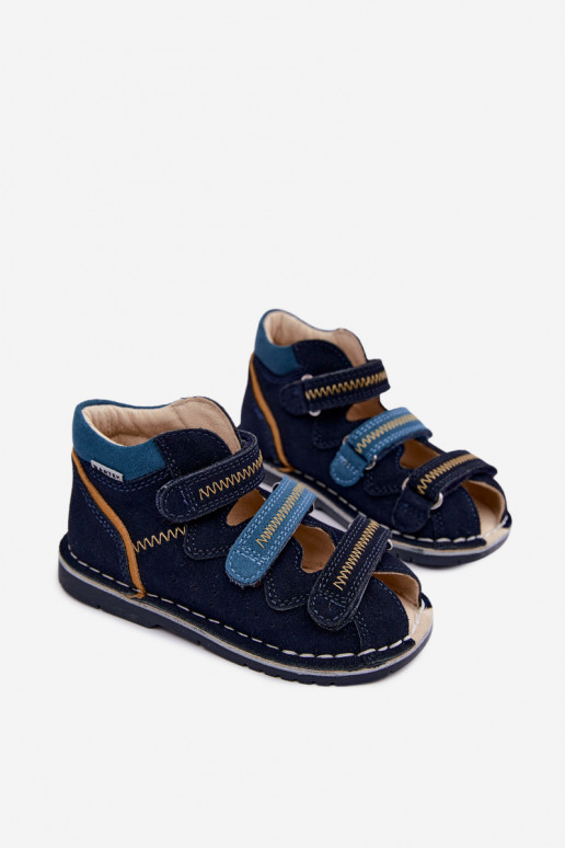 Sandálias femininas para meninos Bartek 8920061 em azul escuro