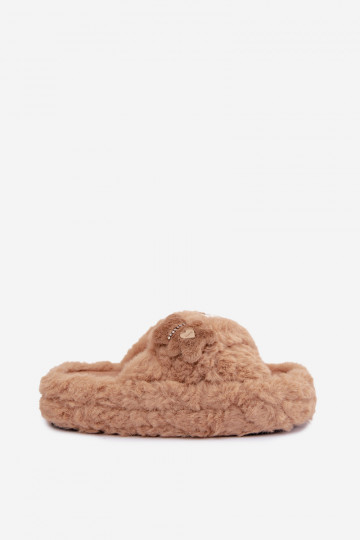 chinelo com pelo e detalhes bonitos na cor areia Jesselle 2