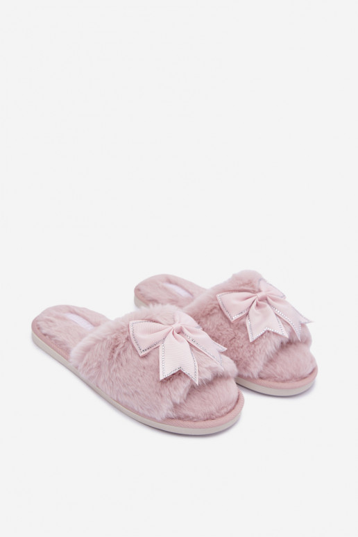 chinelo com pelo e laços na cor rosa Fiamelle