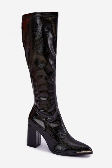 Botas altas com salto e efeito verniz na cor preta Isetta