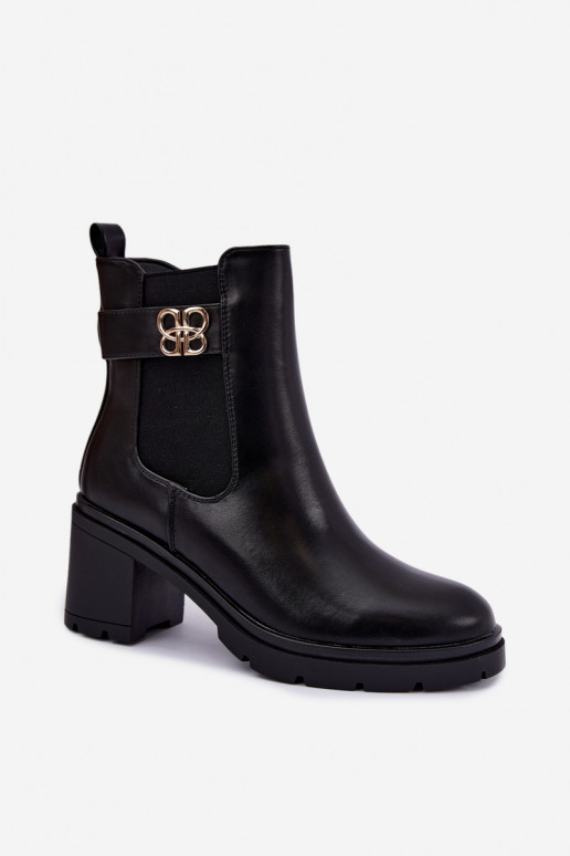 Botins quentes e estilosos com tiras decorativas na cor preta Irelina