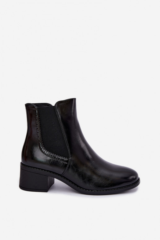 Botins elegantes femininos na cor preta Dalmora