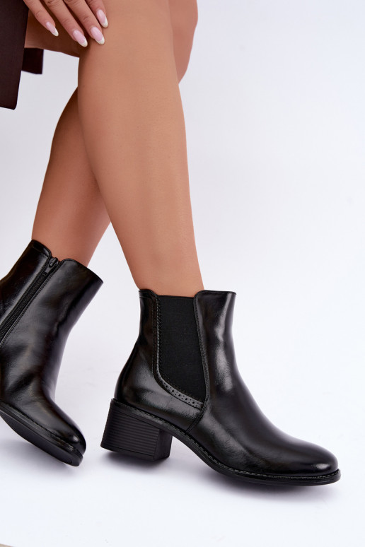 Botins elegantes femininos na cor preta Dalmora