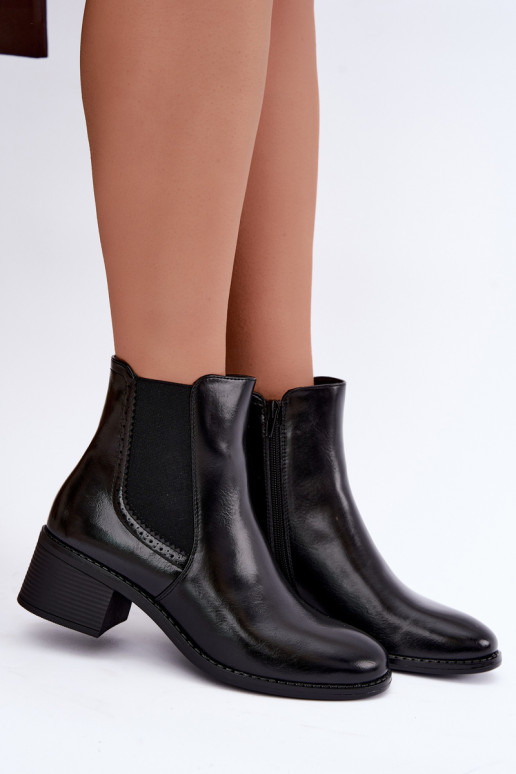 Botins elegantes femininos na cor preta Dalmora